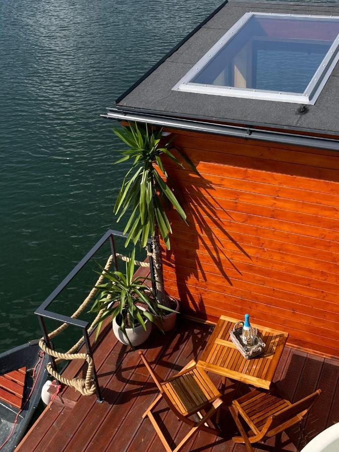 Hotel Aquachill Houseboat & Wellness Liptovský Trnovec Exterior foto
